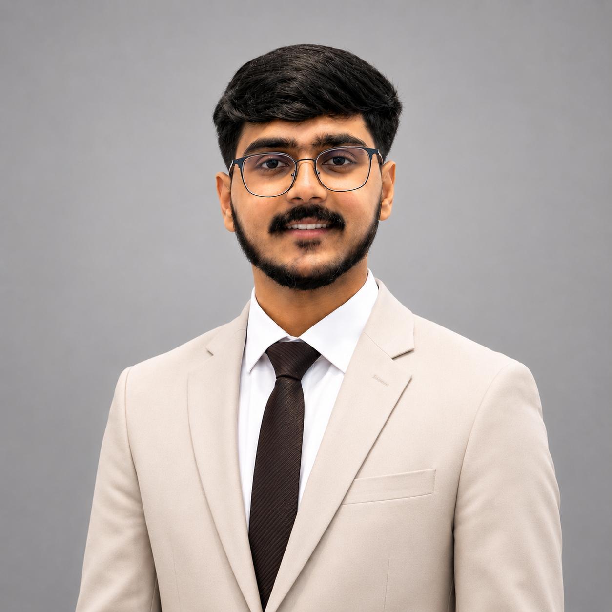 Diveyanshu Patel, Life, Health & Wealth Advisor
